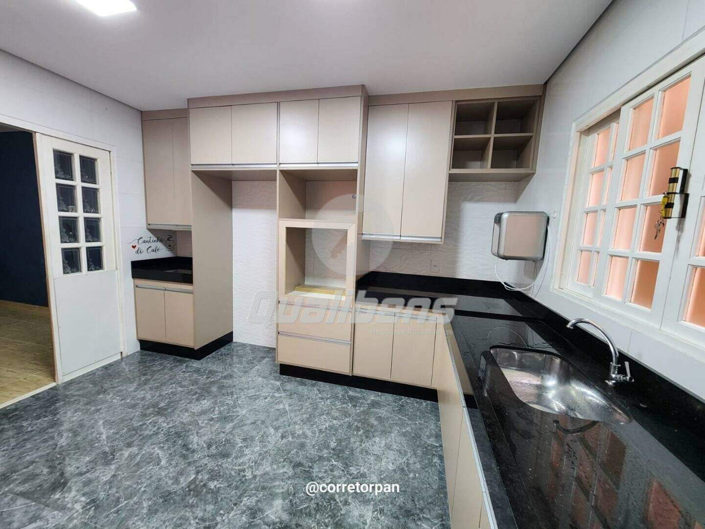 Sobrado à venda no Jardim Olinda: 