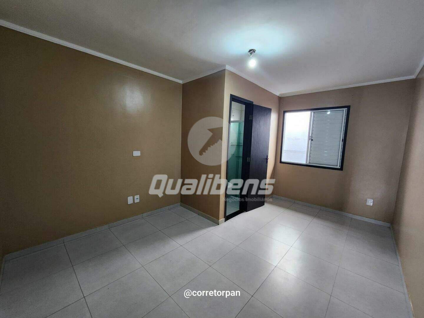 Sobrado à venda no Vila Assis Brasil: 