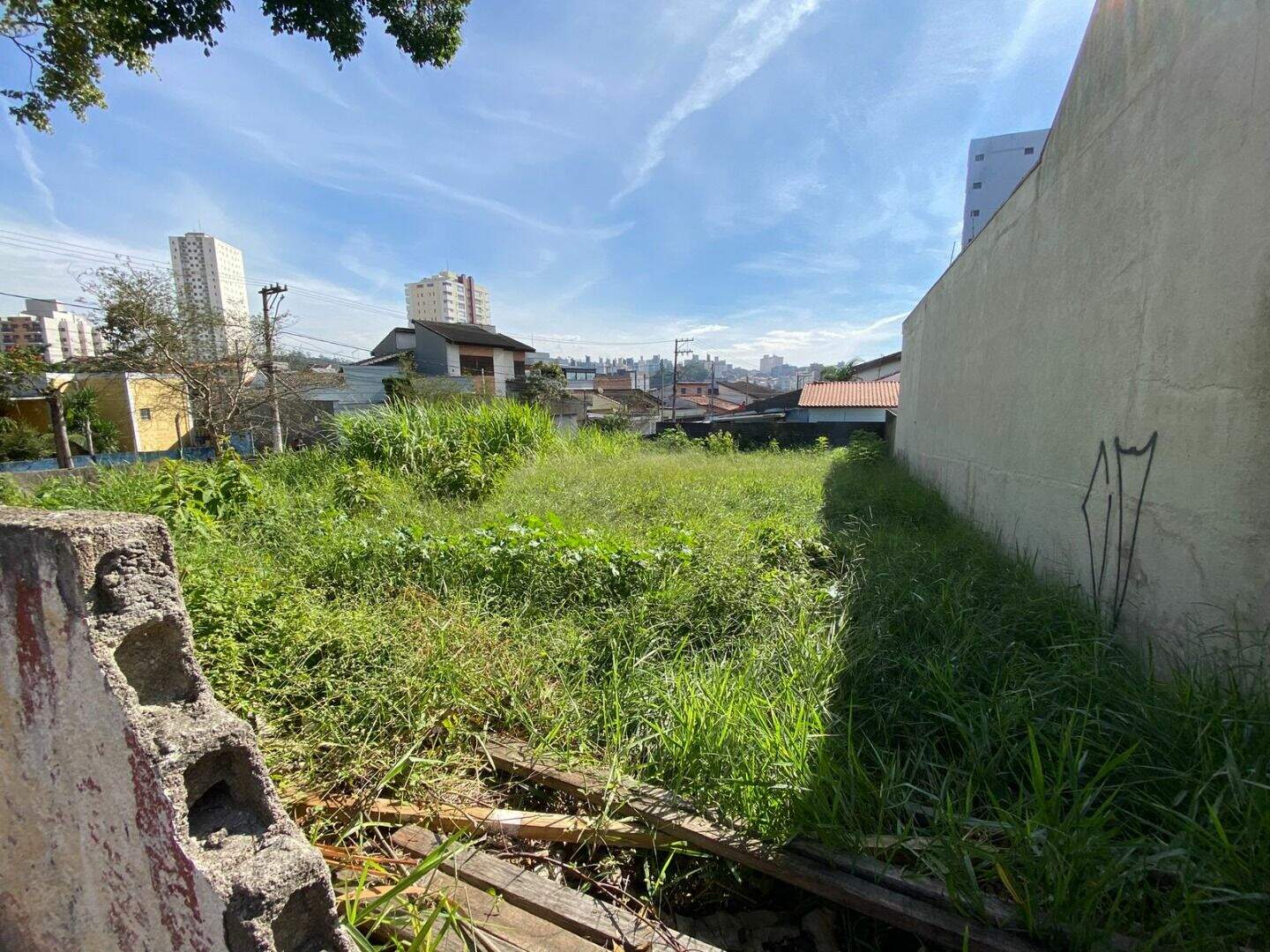 Terreno à venda no Jardim Pedroso: 