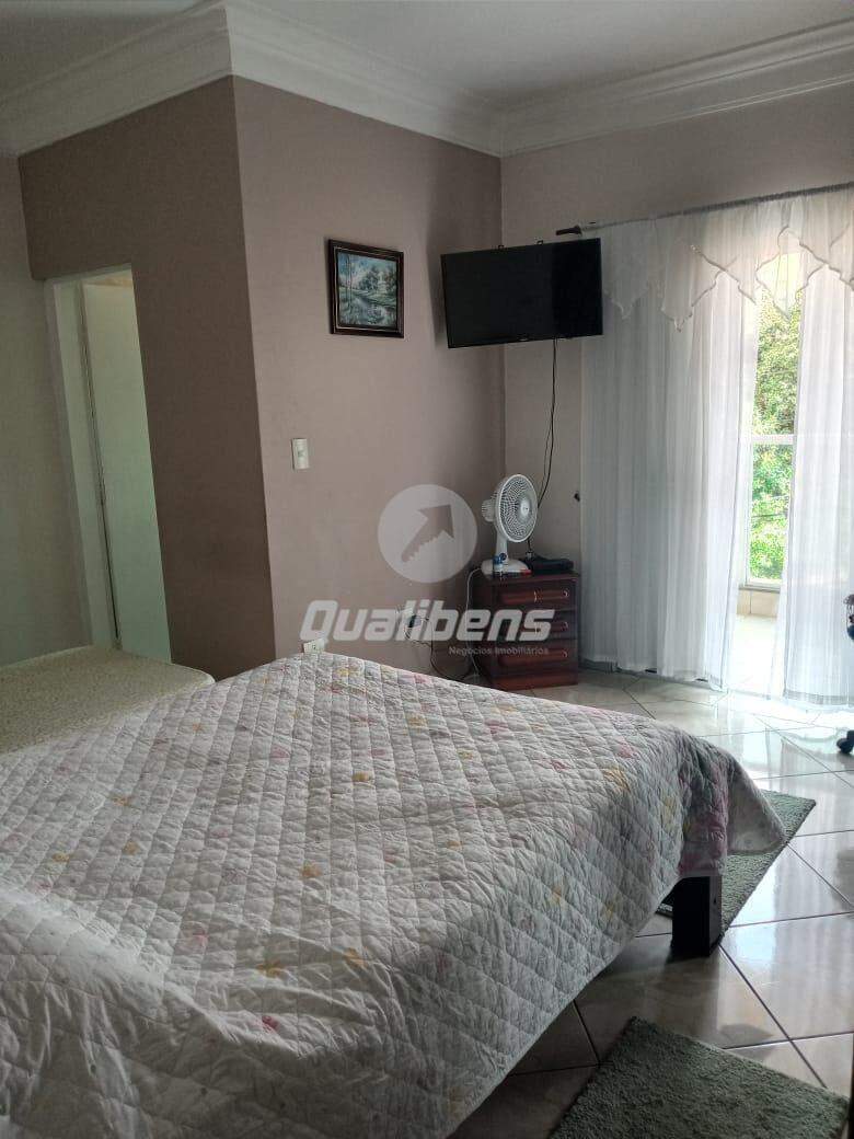 Sobrado à venda no Jardim Santa Lídia: 