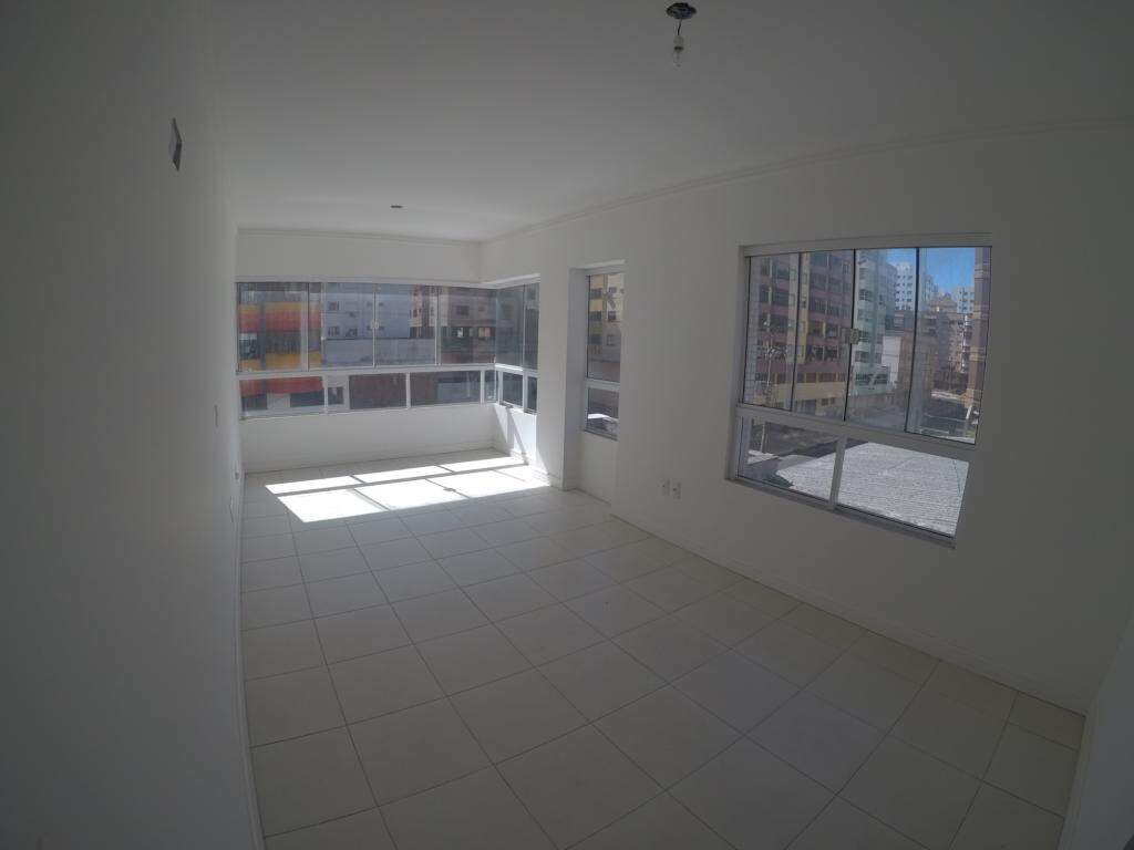 Apartamento à venda no Zona Nova: 