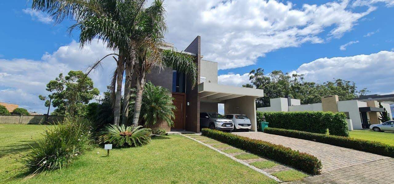 Sobrado em Condomínio à venda no Dubai Resort : 