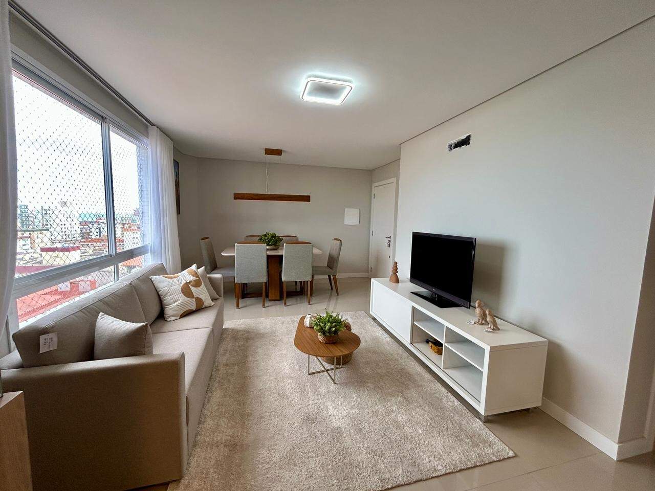 Apartamento à venda no Zona Nova: 