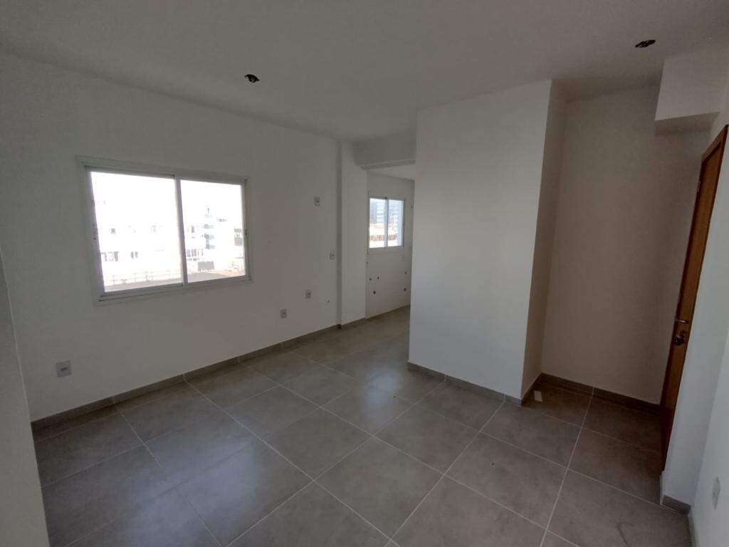 Apartamento à venda no Zona Nova: 