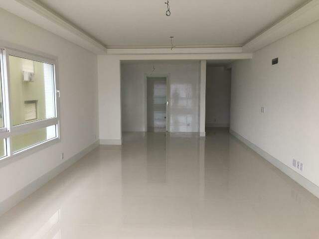 Apartamento à venda no Navegantes: 