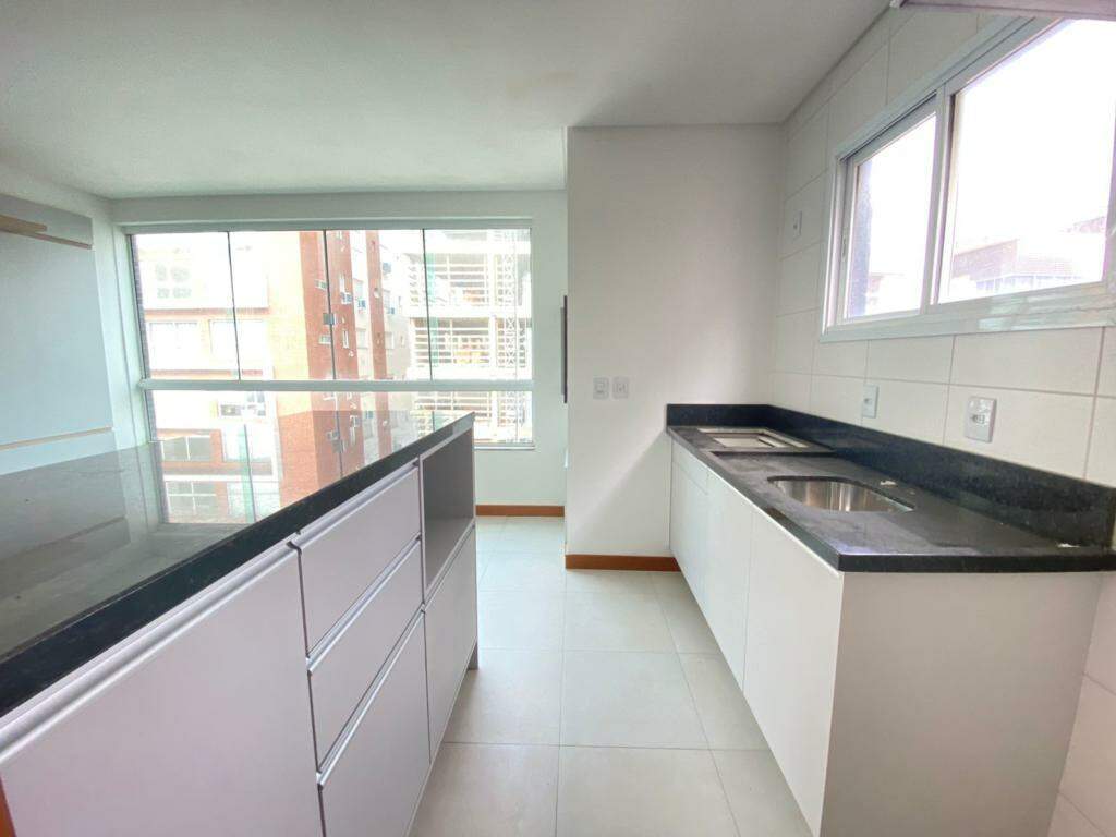 Apartamento à venda no Zona Nova: 