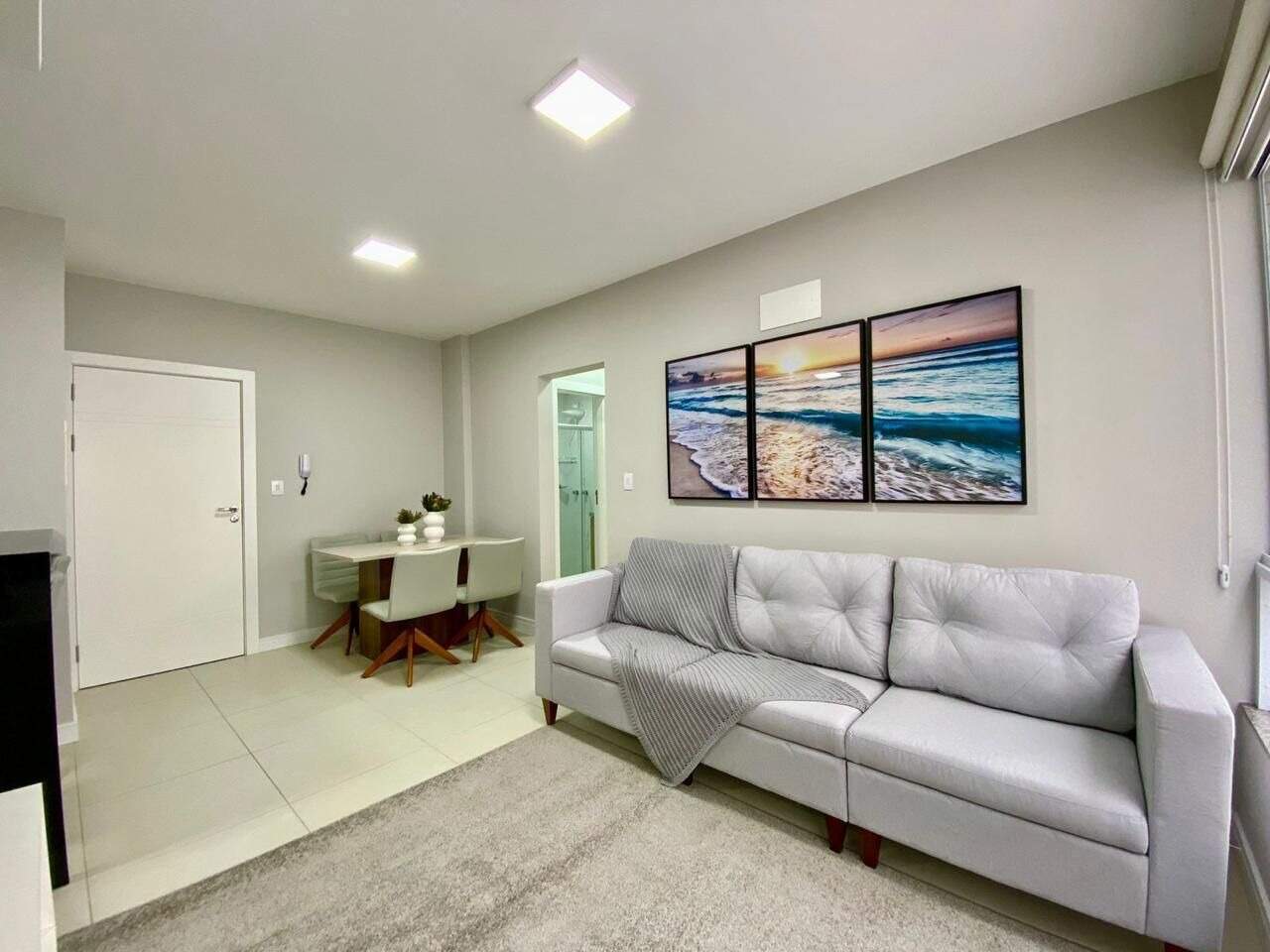Apartamento à venda no Zona Nova: 