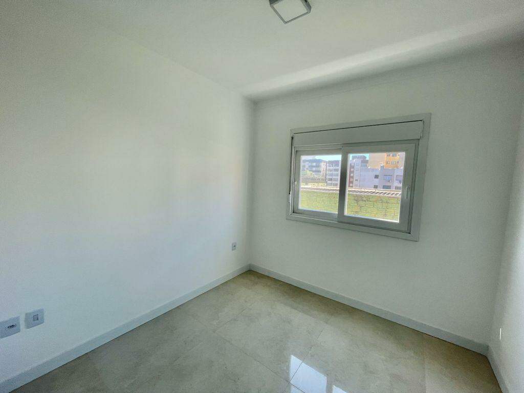 Apartamento à venda no Zona Nova: 