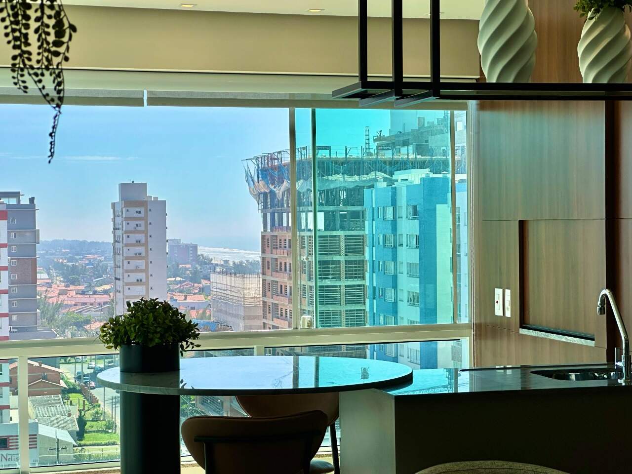 Apartamento à venda no Zona Nova: 