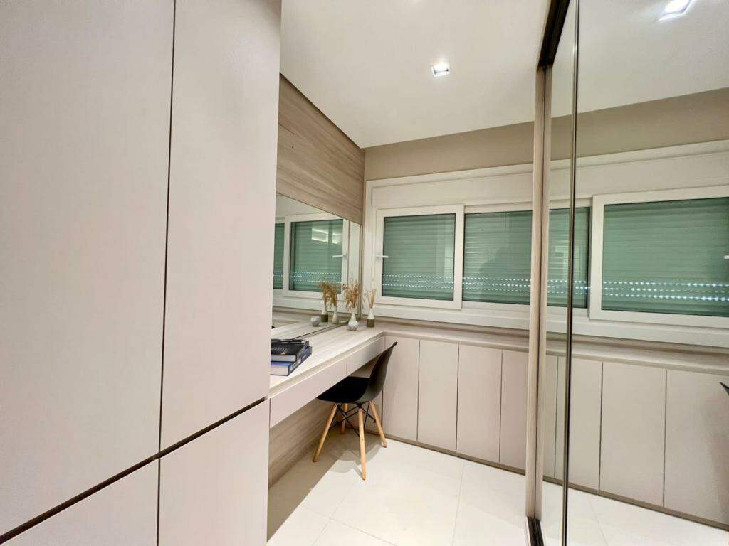 Apartamento à venda no Navegantes: 