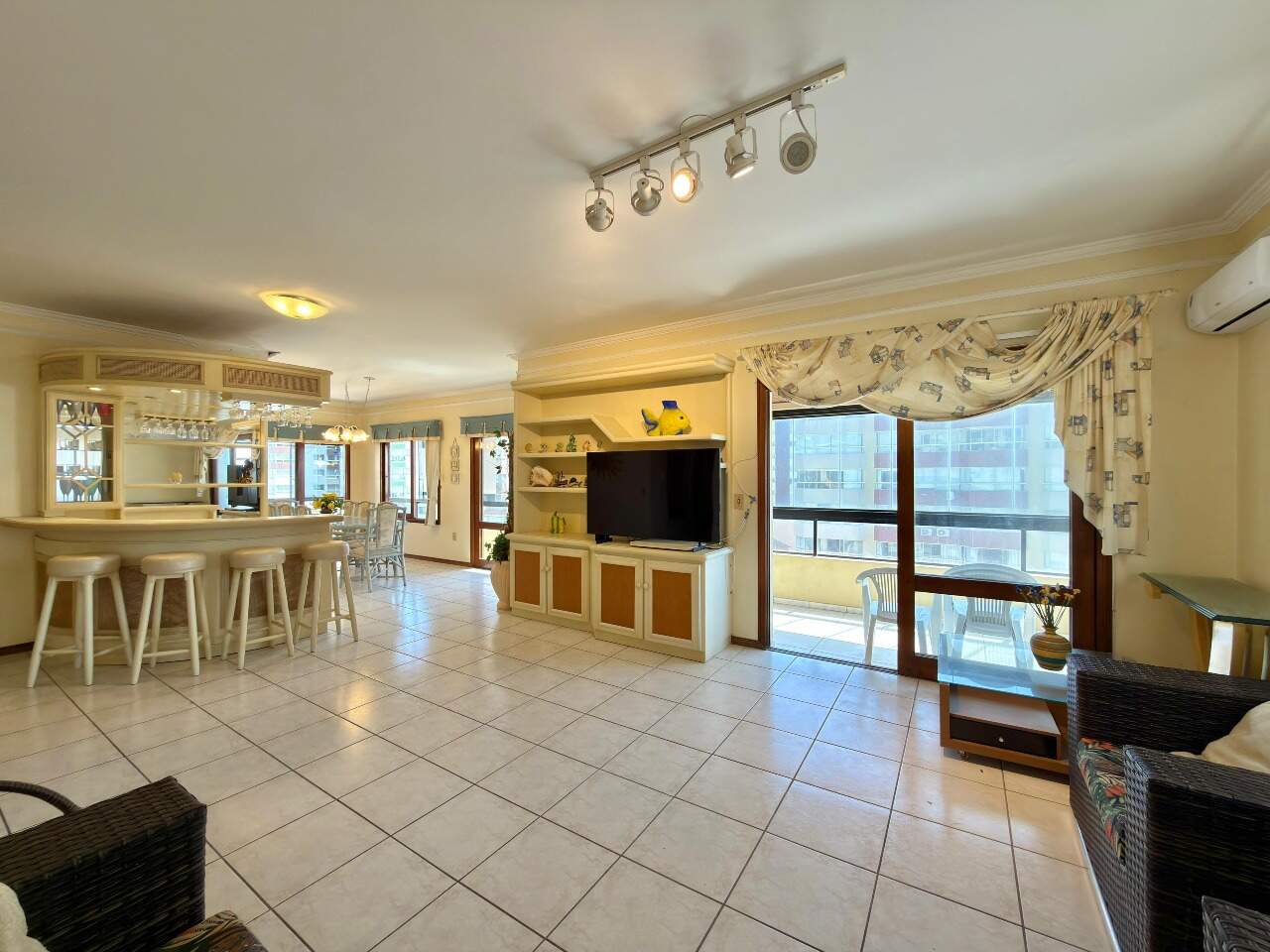Apartamento à venda no Zona Nova: 