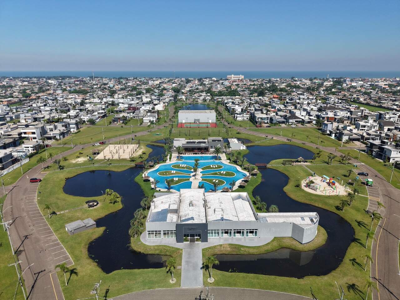 Casa em Condomínio à venda no Dubai Resort : 