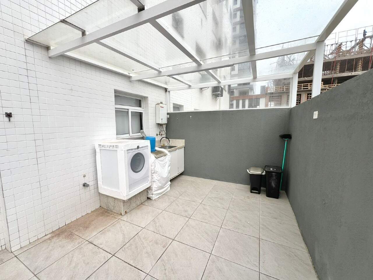 Apartamento à venda no Zona Nova: 