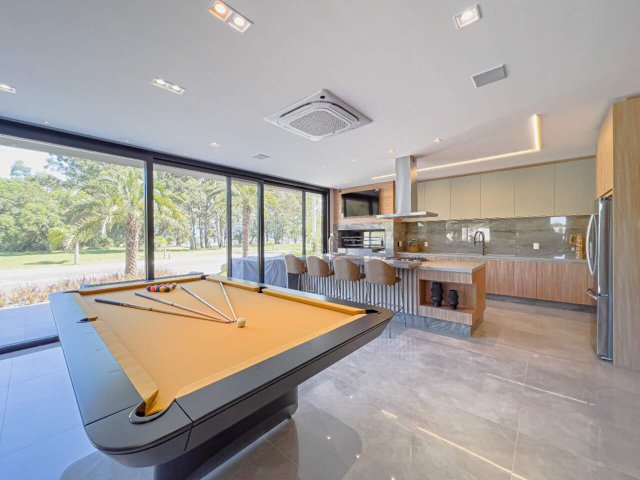 Casa em Condomínio à venda no Velas da Marina: 