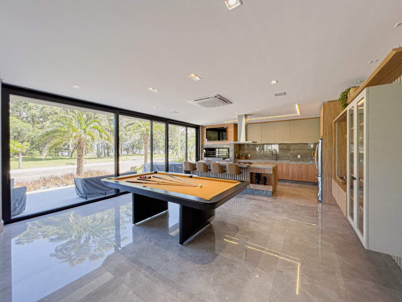 Casa em Condomínio à venda no Velas da Marina: 