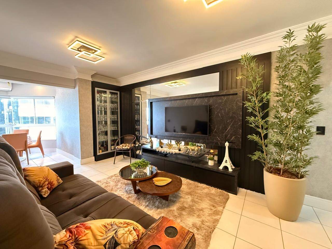 Apartamento à venda no Zona Nova: 
