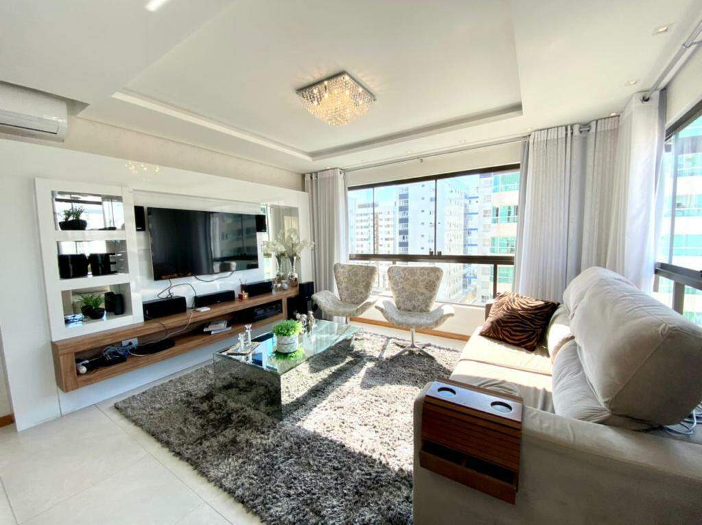 Apartamento à venda no Navegantes: 