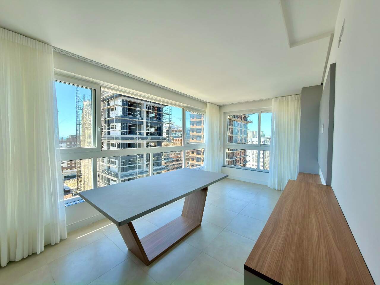 Apartamento à venda no Zona Nova: 