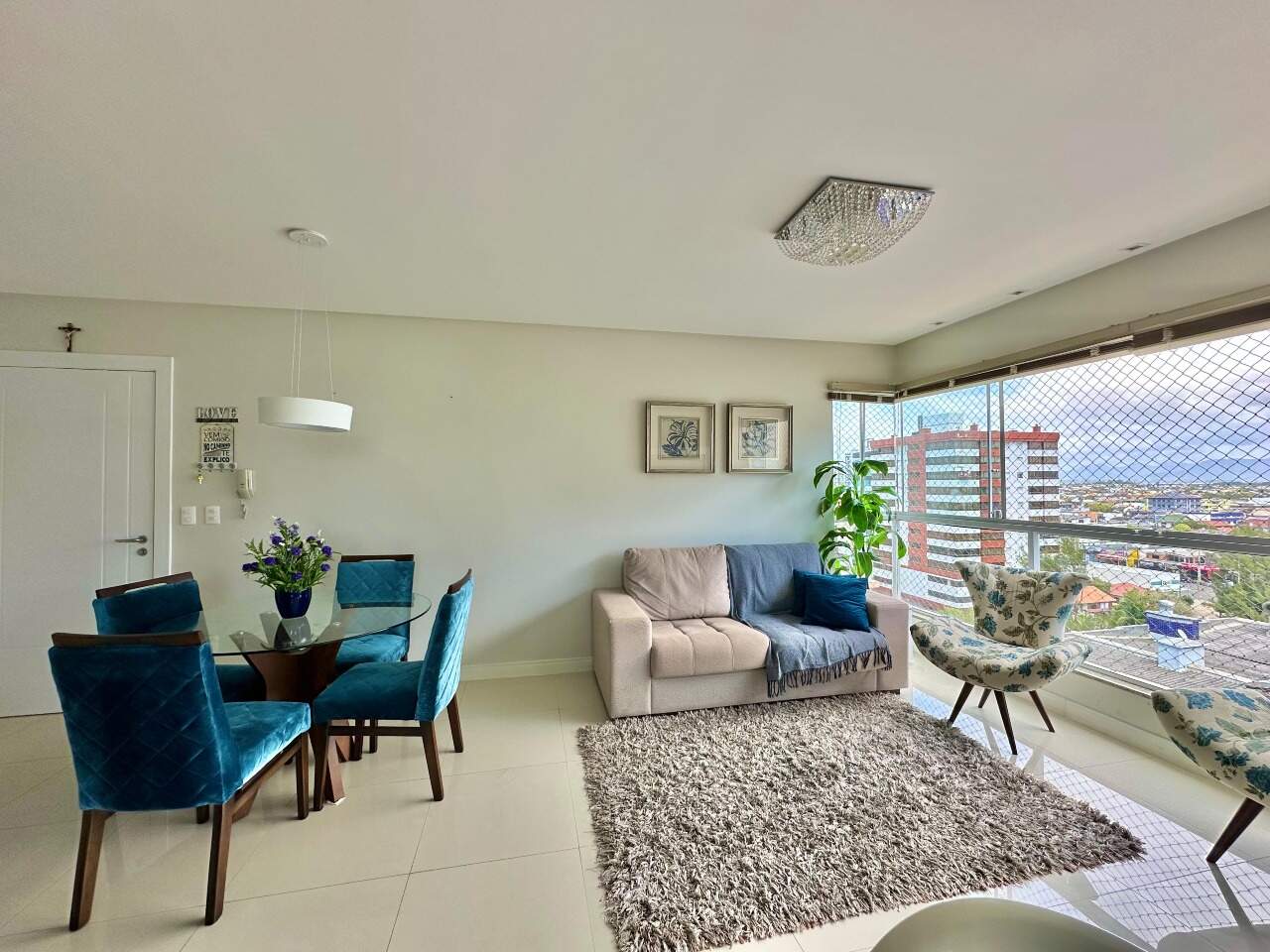 Apartamento à venda no Zona Nova: 