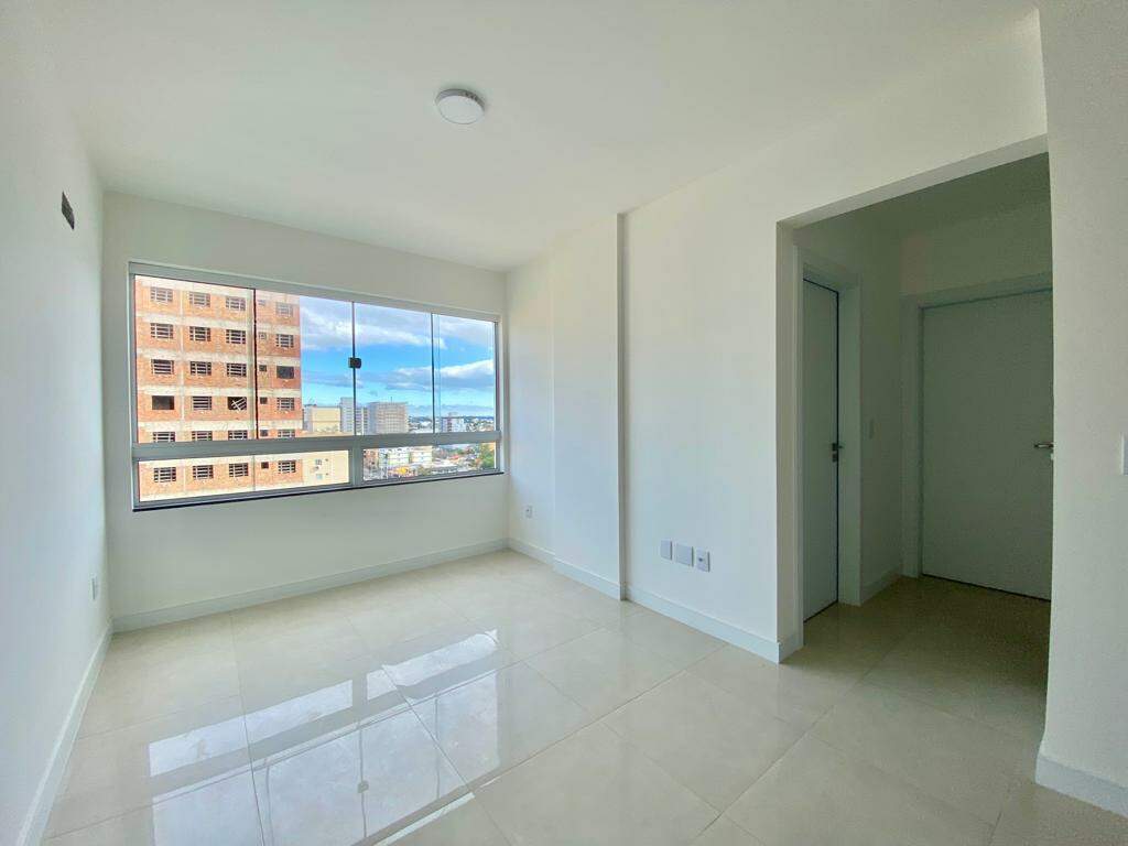 Apartamento à venda no Zona Nova: 
