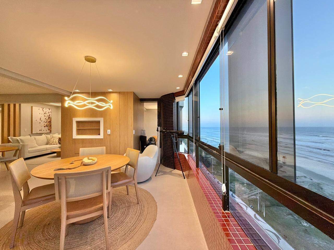 Apartamento à venda no Navegantes: 
