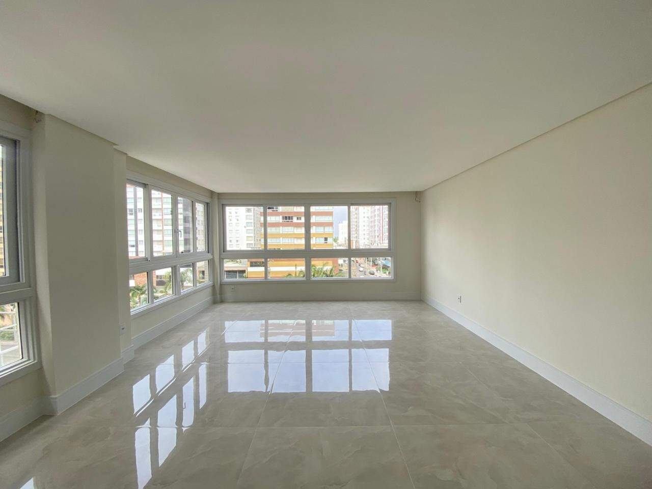 Apartamento à venda no Navegantes: 