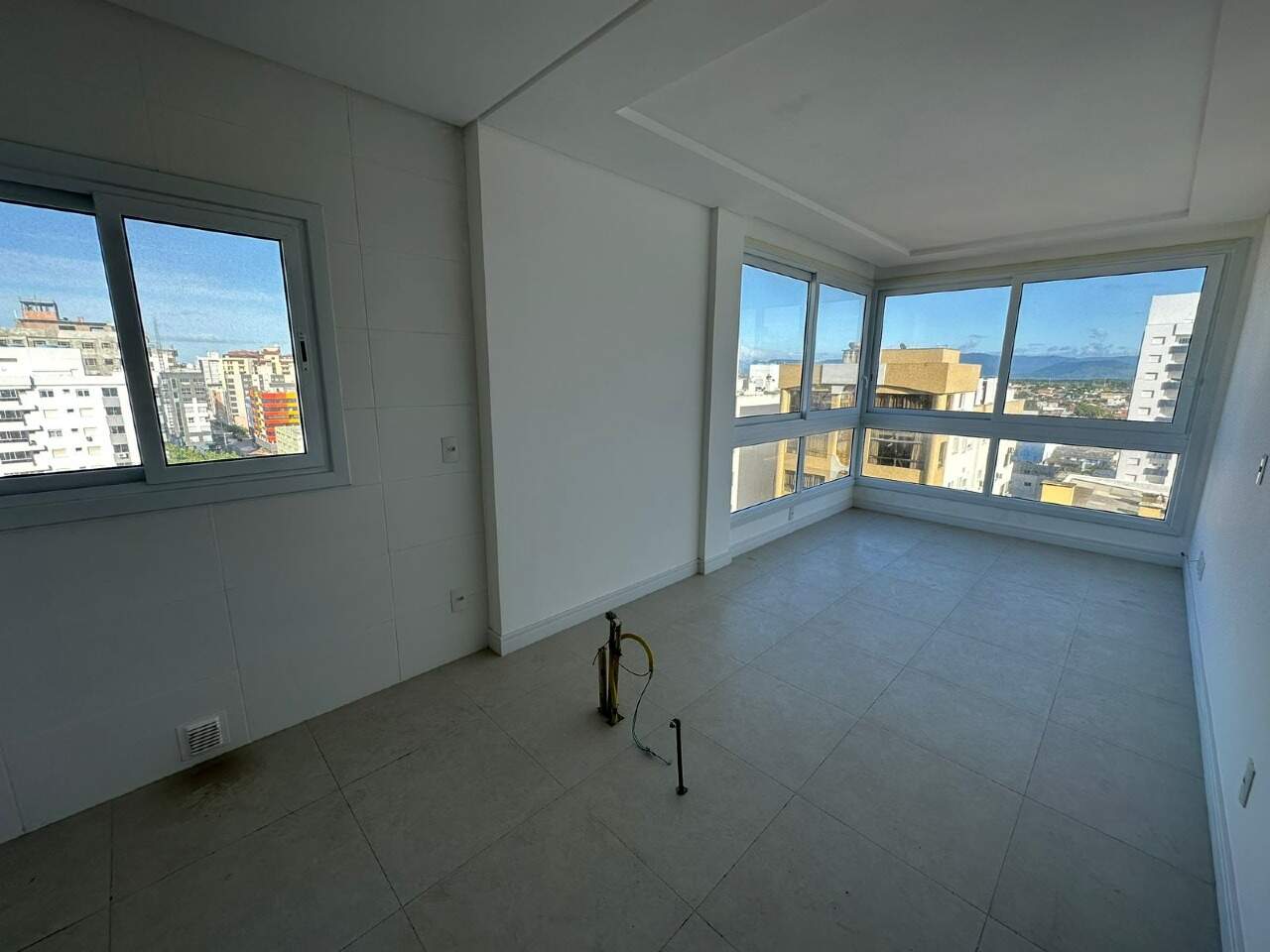 Apartamento à venda no Zona Nova: 