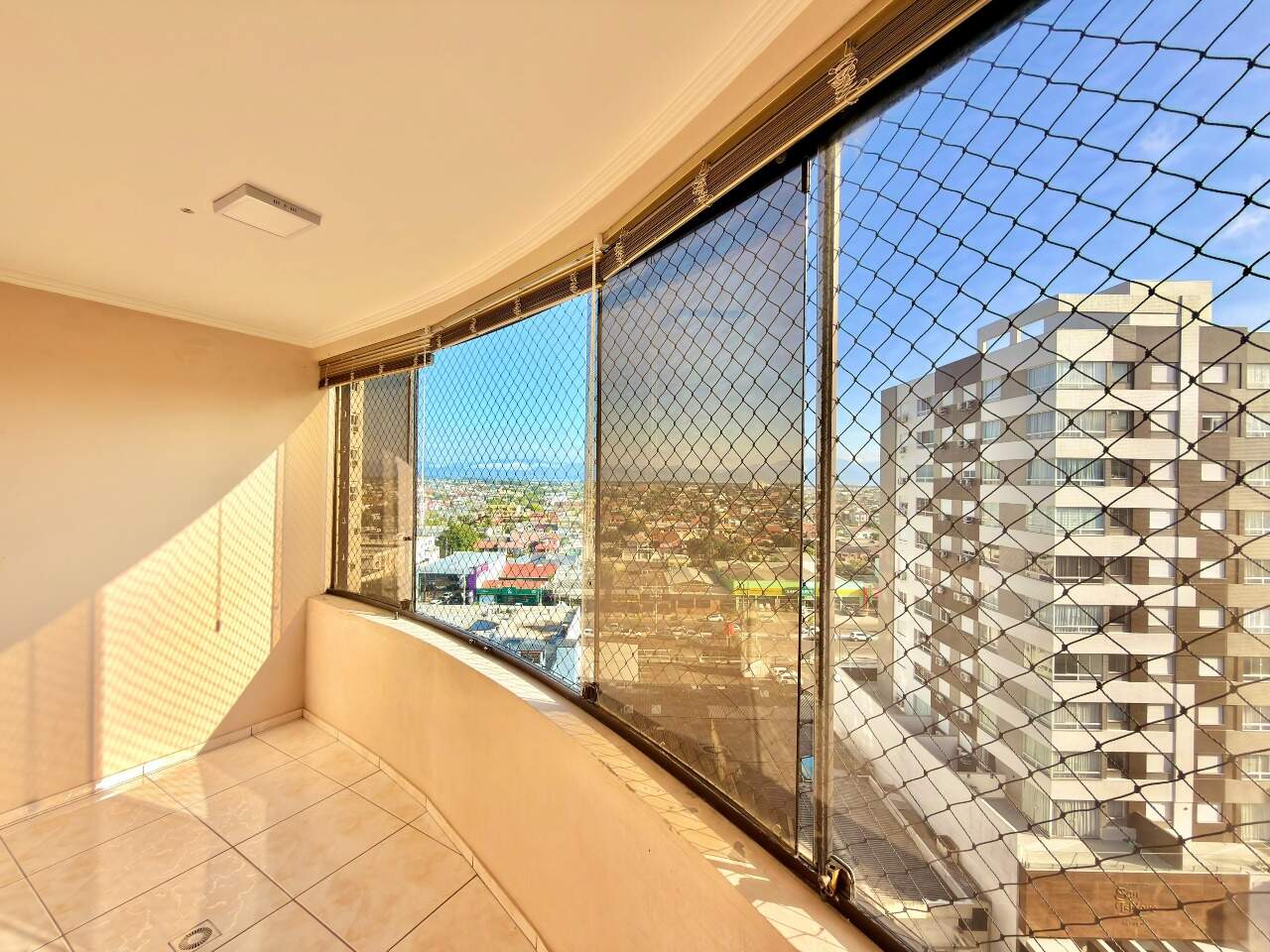 Apartamento à venda no Zona Nova: 
