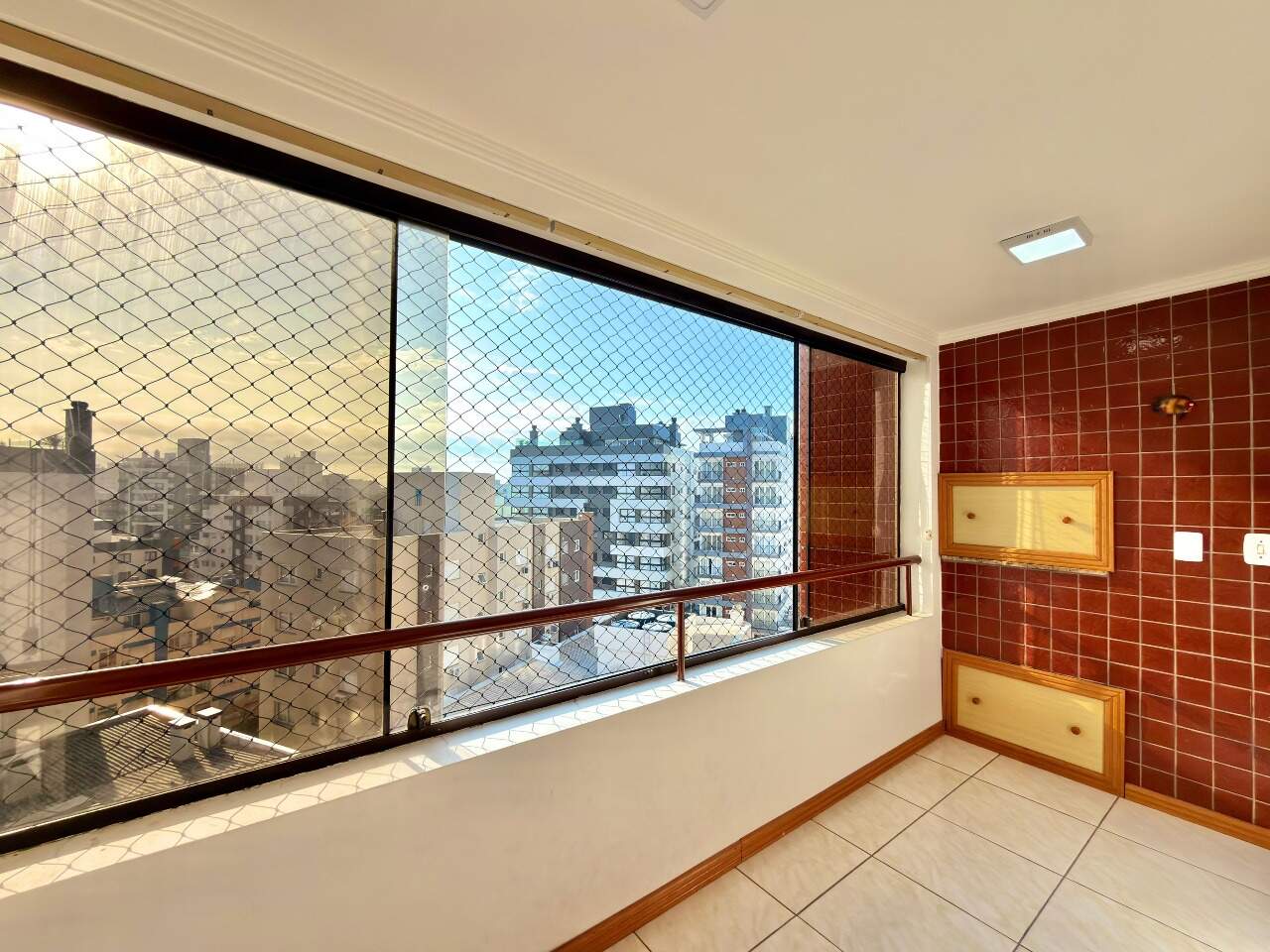 Apartamento à venda no Zona Nova: 