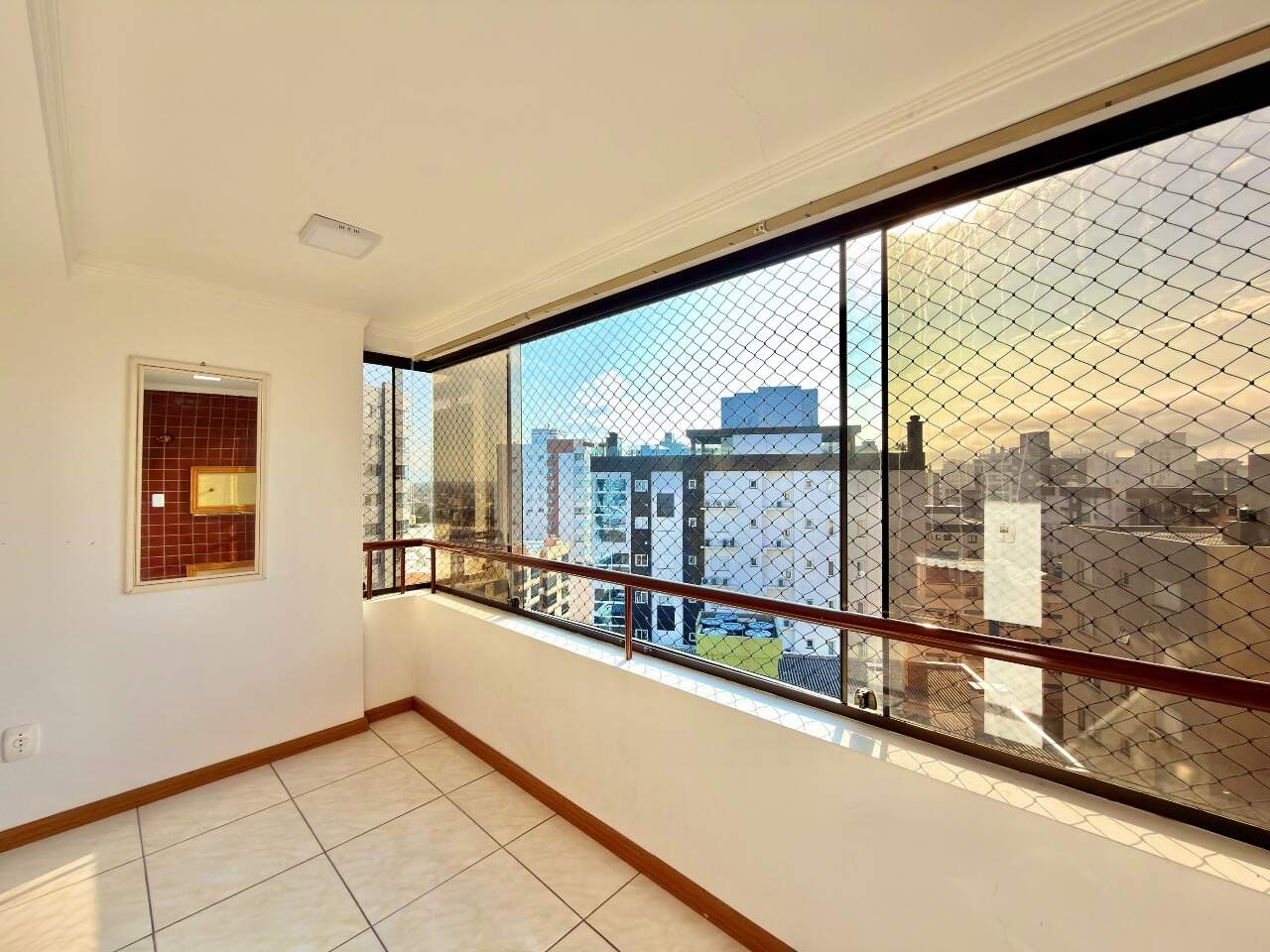 Apartamento à venda no Zona Nova: 