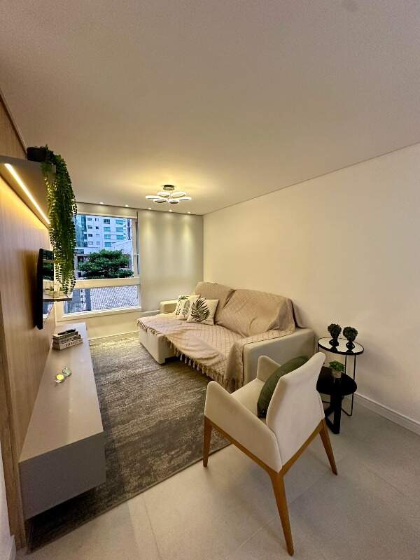 Apartamento à venda no Zona Nova: 
