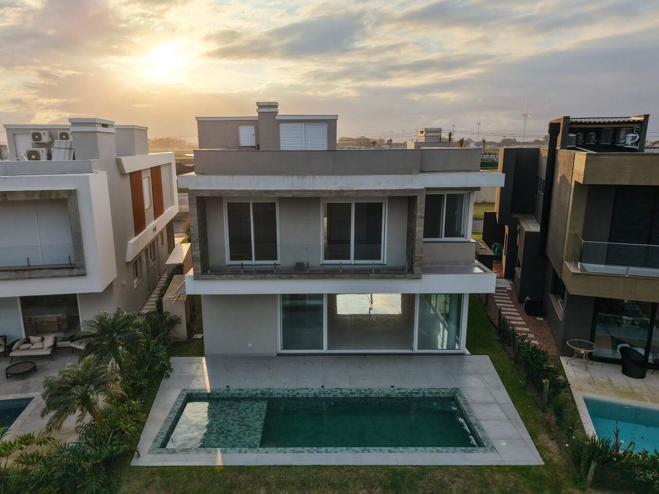 Casa em Condomínio à venda no Centro: 