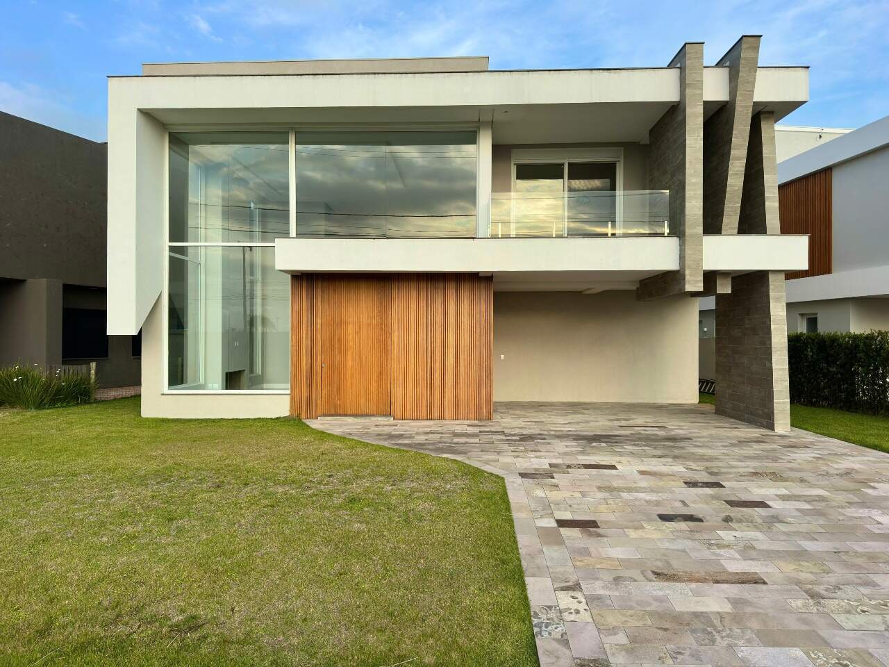 Casa em Condomínio à venda no Centro: 