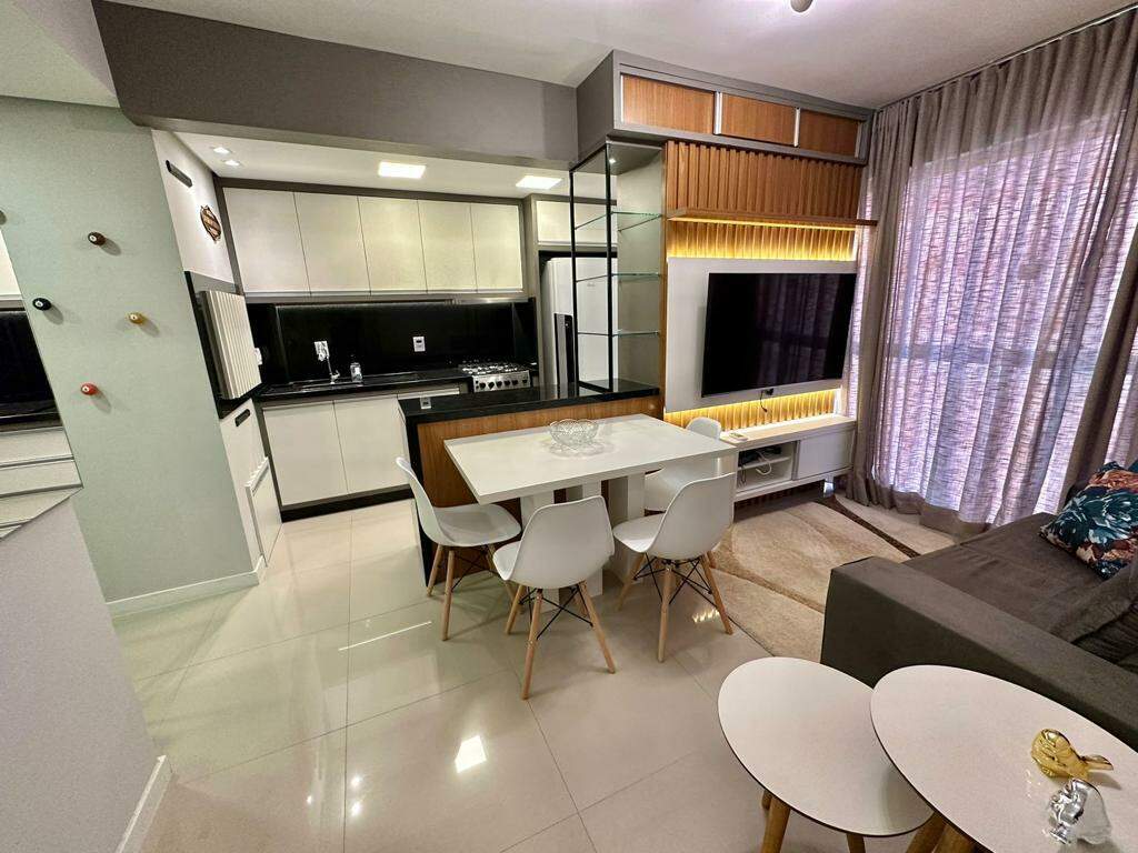 Apartamento à venda no Navegantes: 