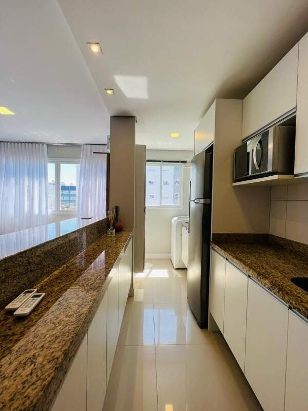 Apartamento à venda no Navegantes: 