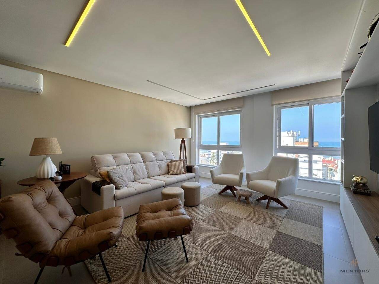 Apartamento à venda no Zona Nova: 