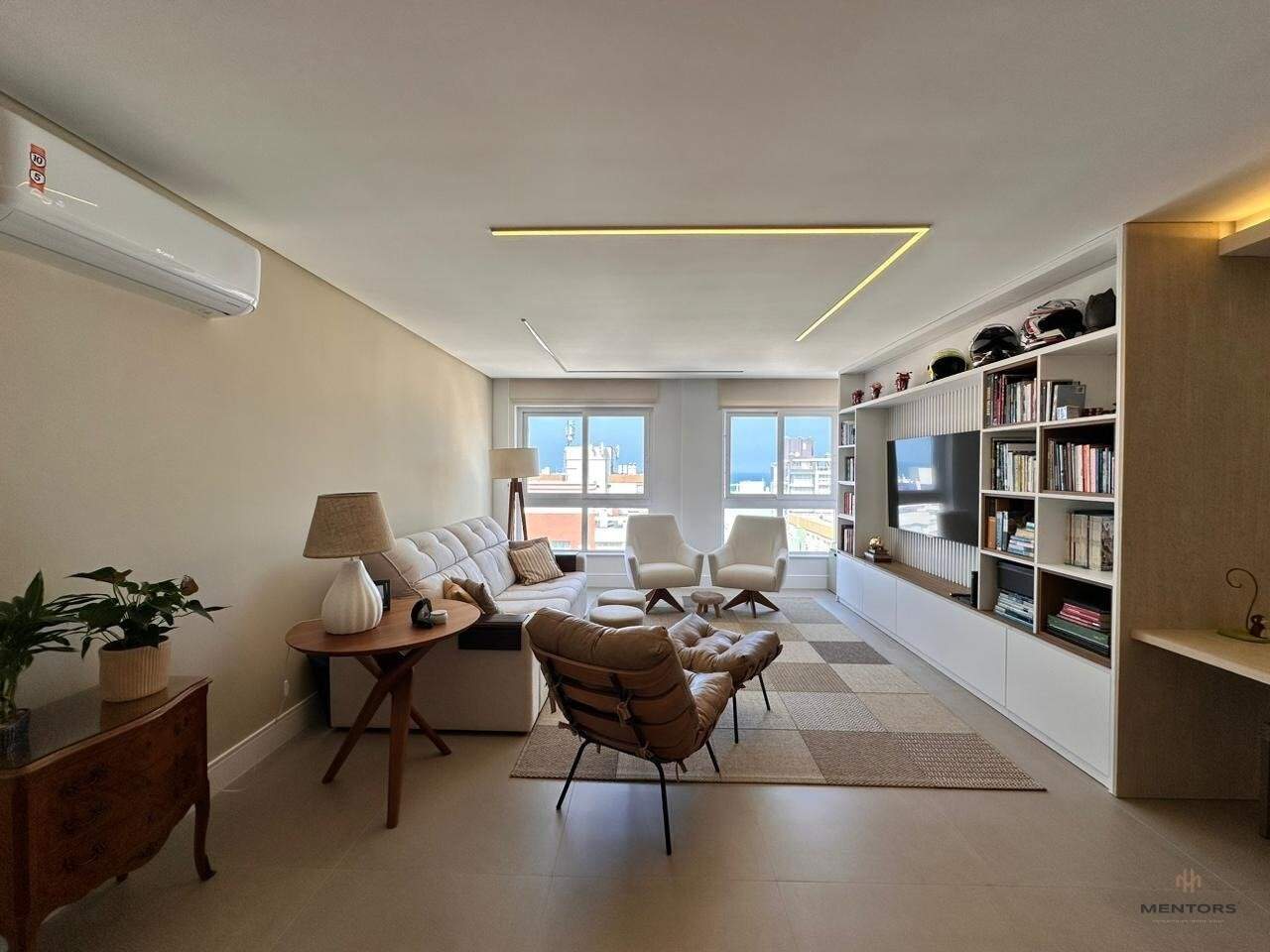 Apartamento à venda no Zona Nova: 