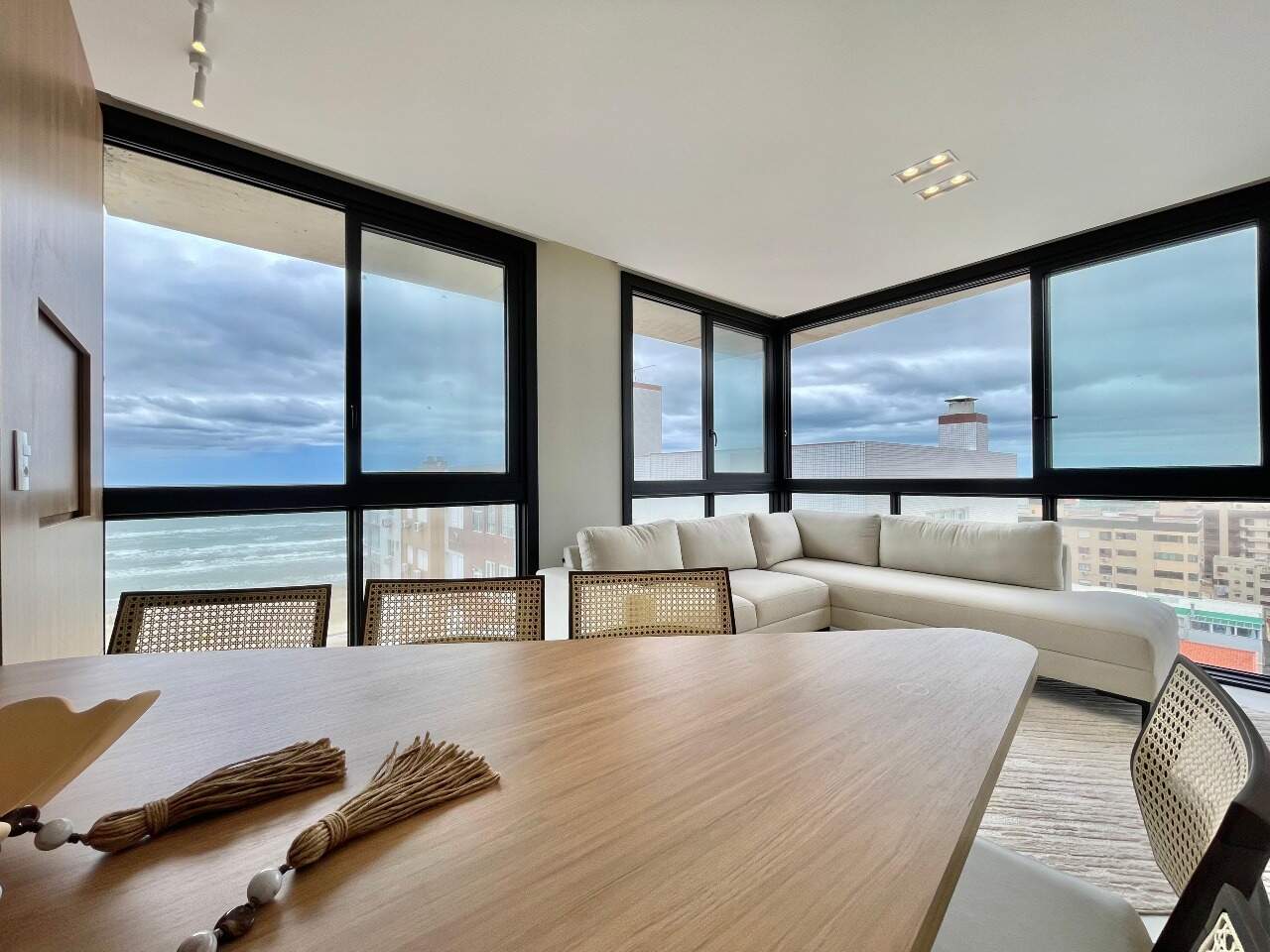 Apartamento à venda no Zona Nova: 