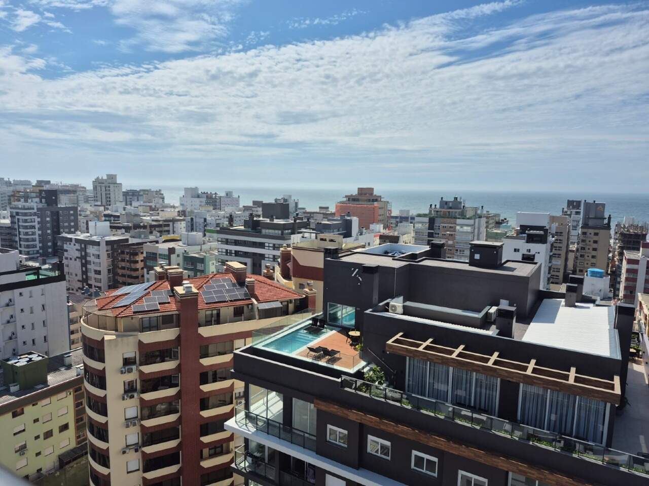 Apartamento à venda no Zona Nova: 