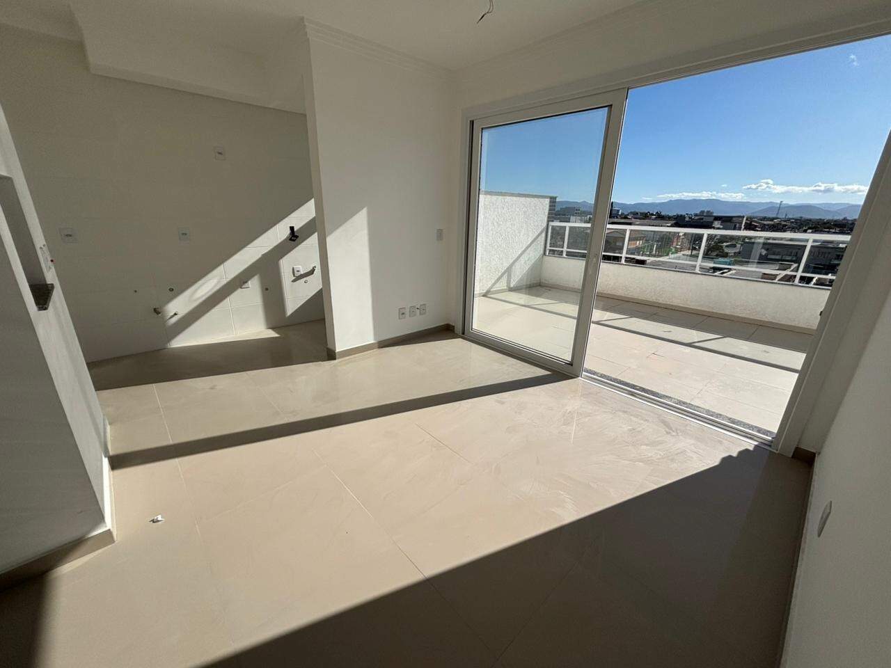 Apartamento à venda no Zona Nova: 