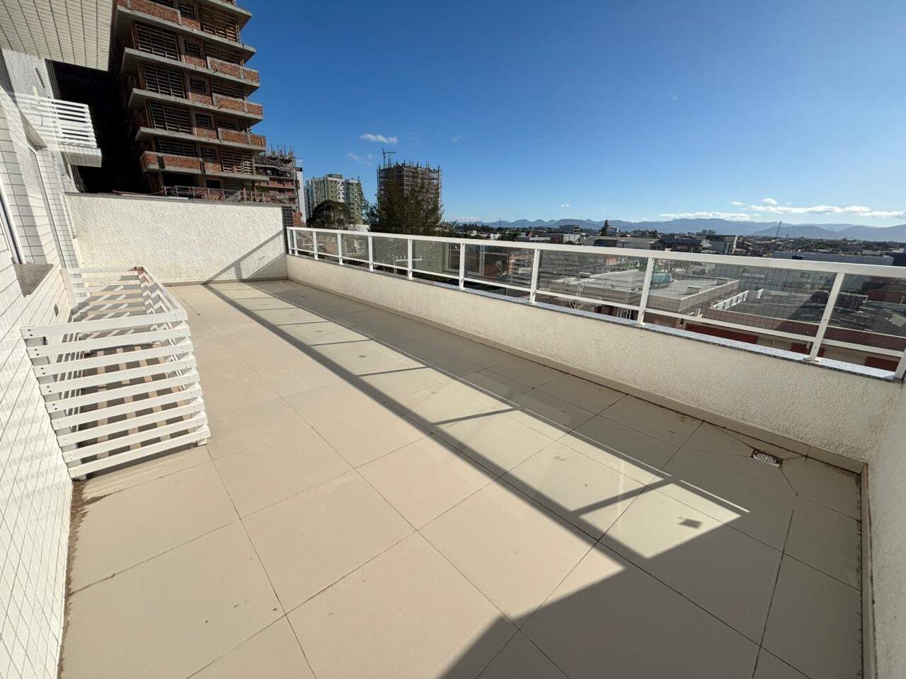 Apartamento à venda no Zona Nova: 