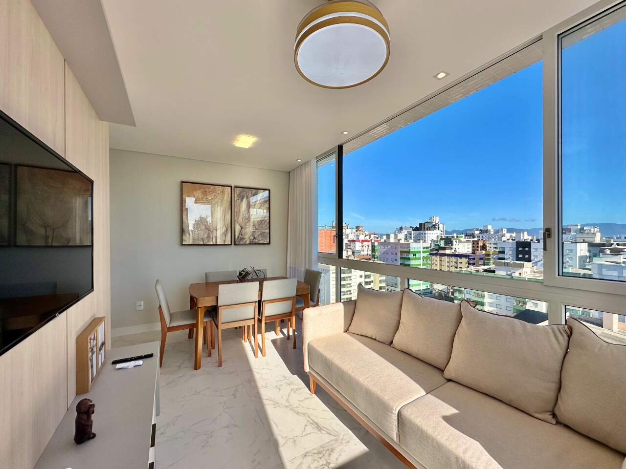 Apartamento à venda no Zona Nova: 