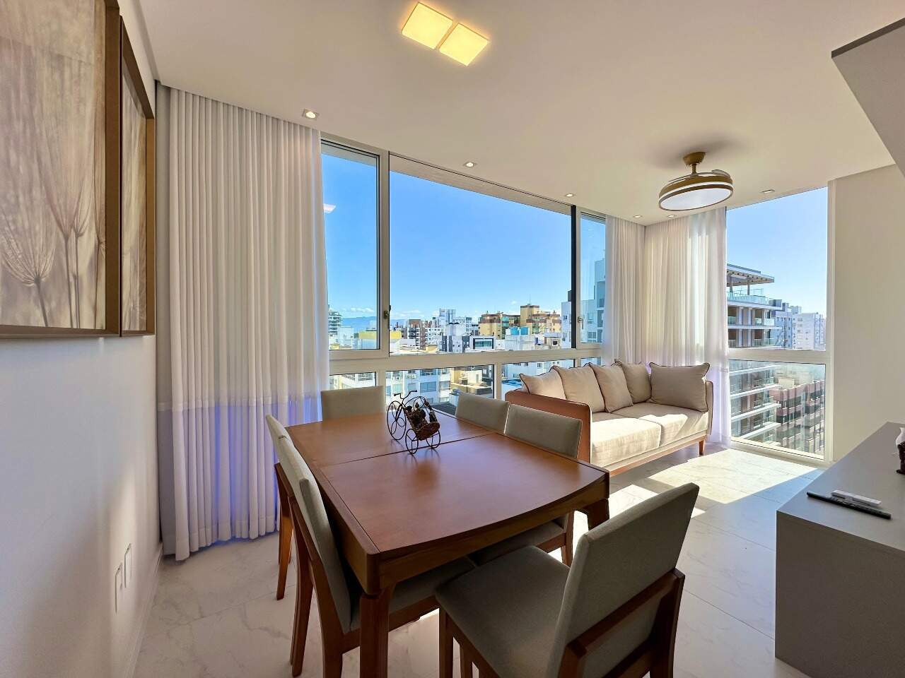 Apartamento à venda no Zona Nova: 