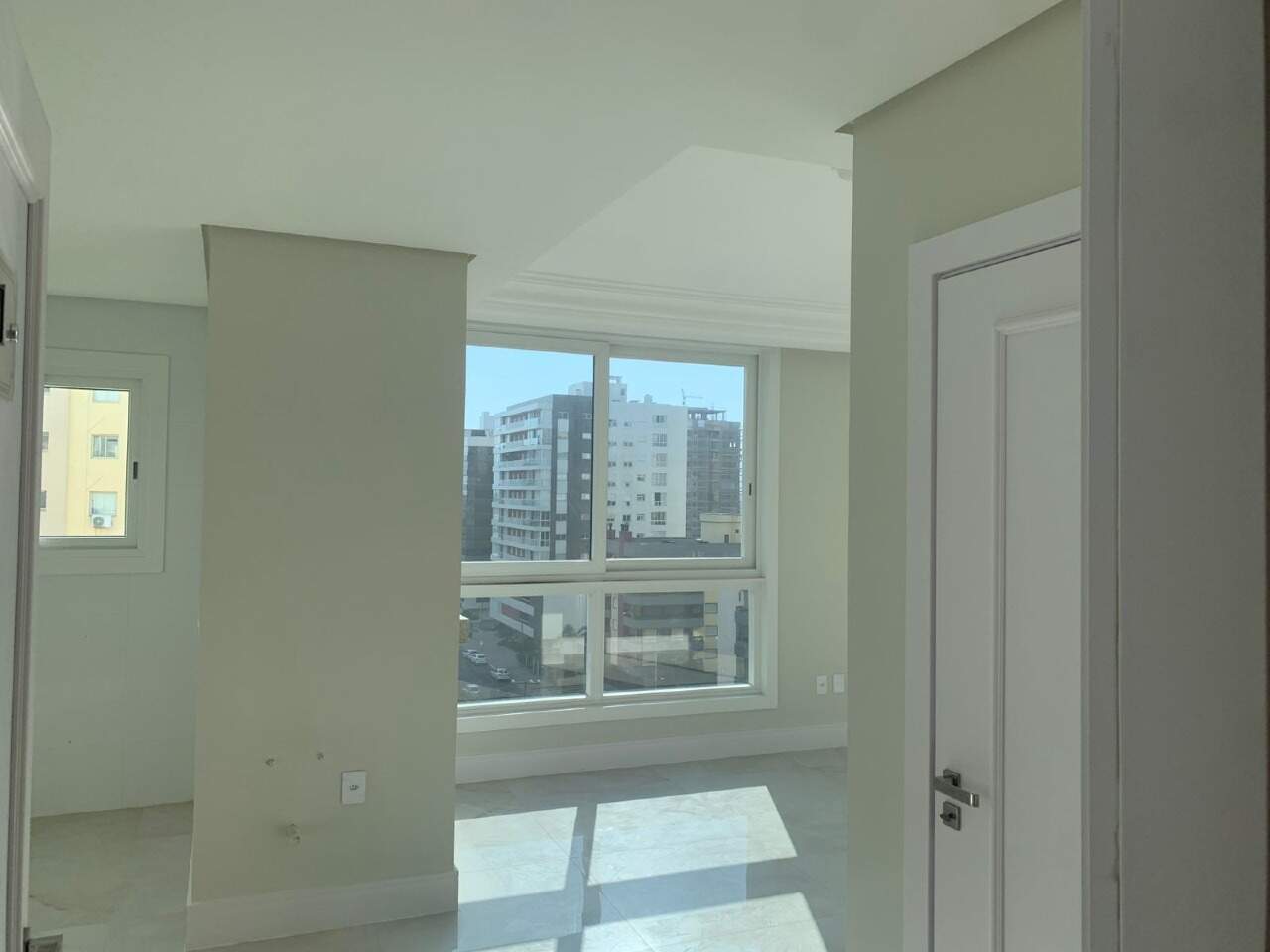 Apartamento à venda no Zona Nova: 