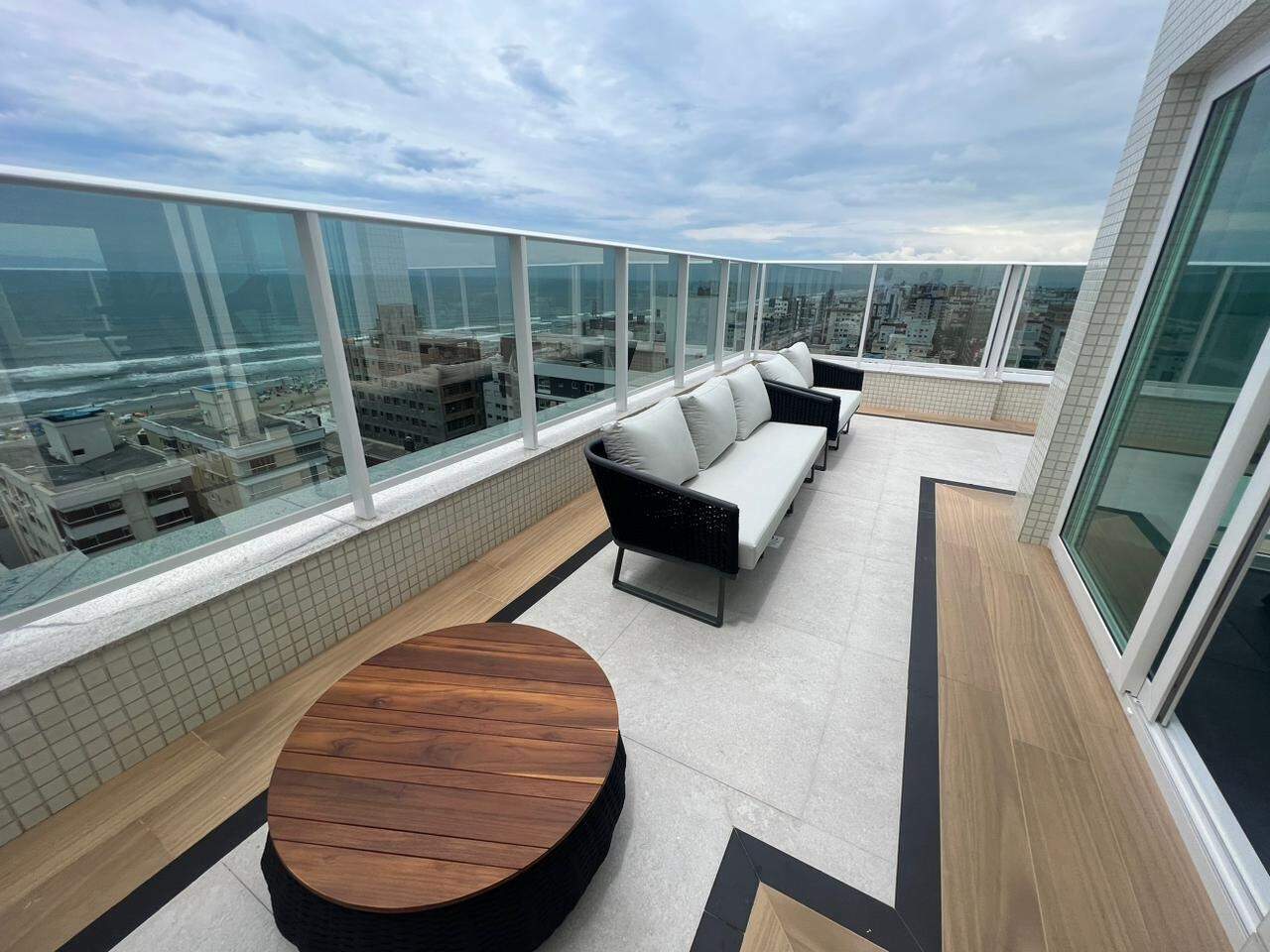 Apartamento à venda no Zona Nova: 