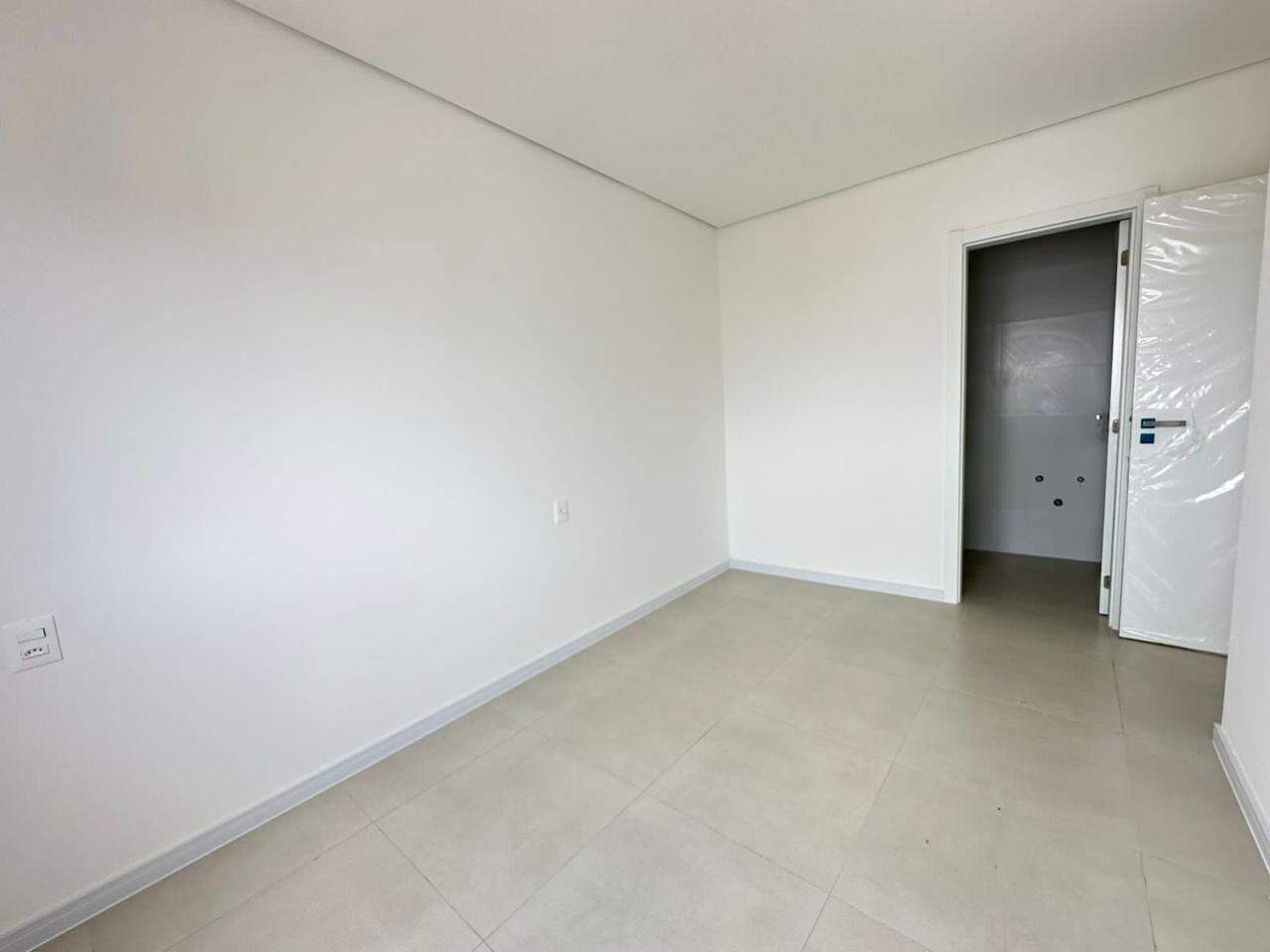 Apartamento à venda no Navegantes: 