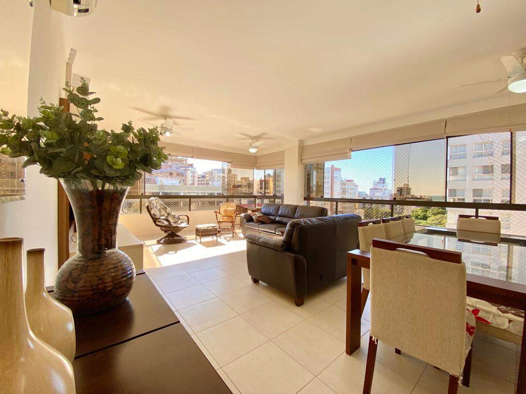 Apartamento à venda no Zona Nova: 
