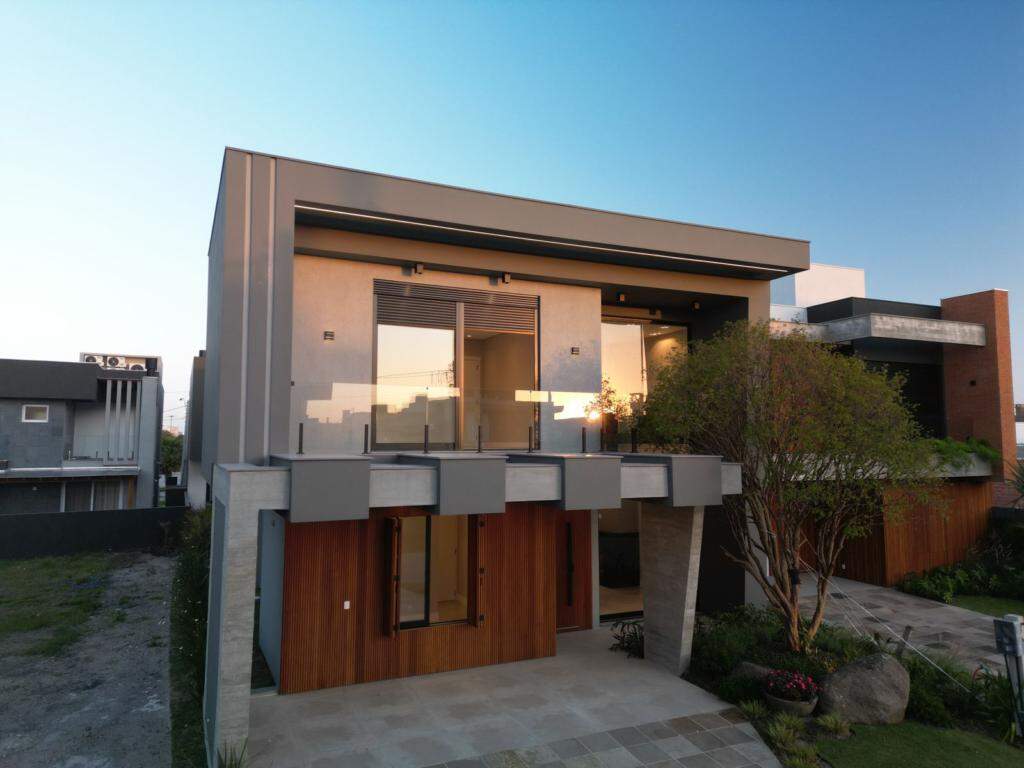 Casa em Condomínio à venda no Condomínio Sunset: 