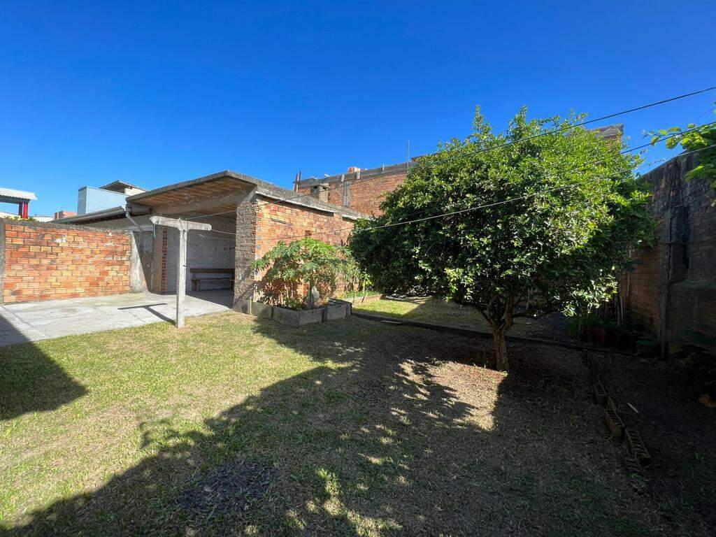 Casa à venda no Zona Nova: 