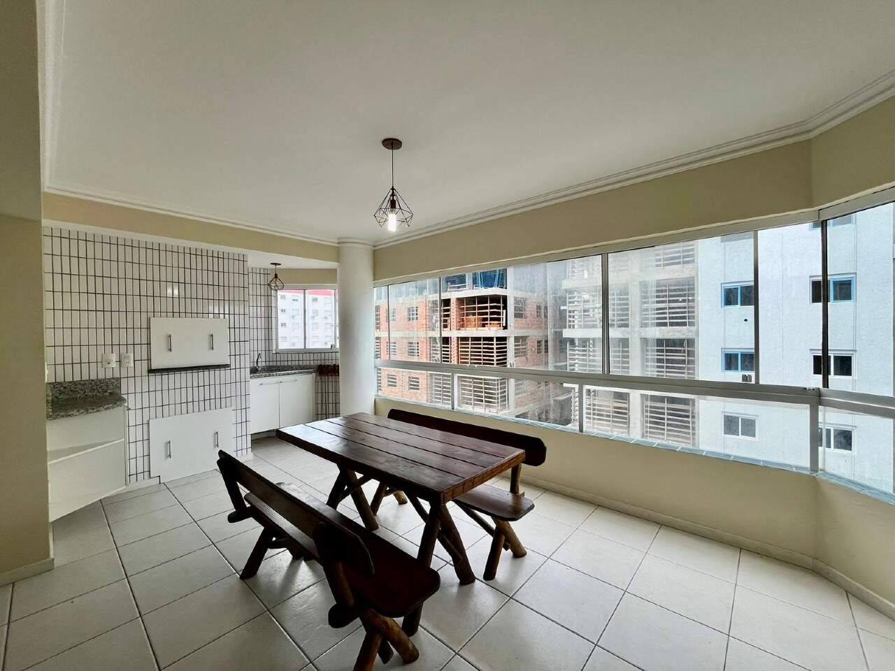 Apartamento à venda no Zona Nova: 
